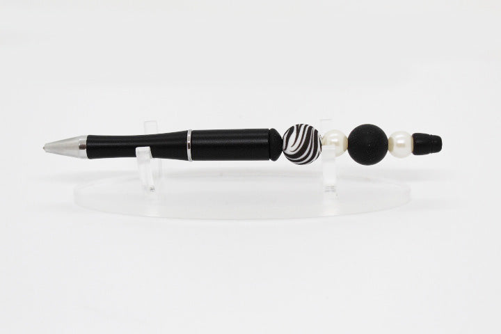 A Lil Swirl Beaded Pen