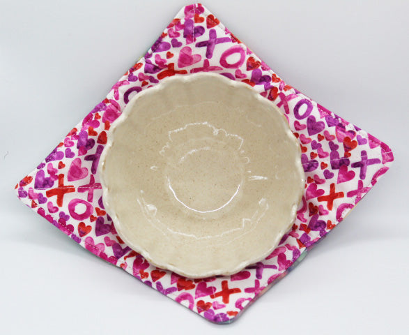 Hugs & Kisses Small & Large Bowl Cozy Set
