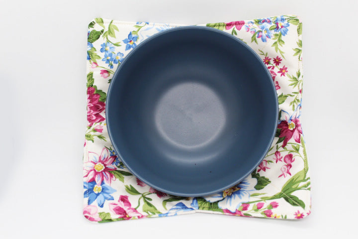 Give Her Flowers - Cream - Bowl Cozy