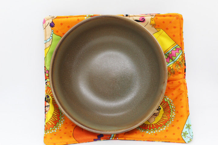 Frida Kahlo Plate and Large Bolw Cozy Set