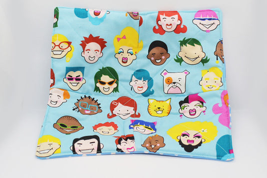 Everyday People. Large Plate Cozy
