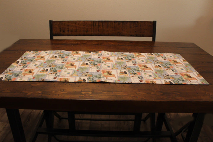 Purrrfect Friend Table Runner
