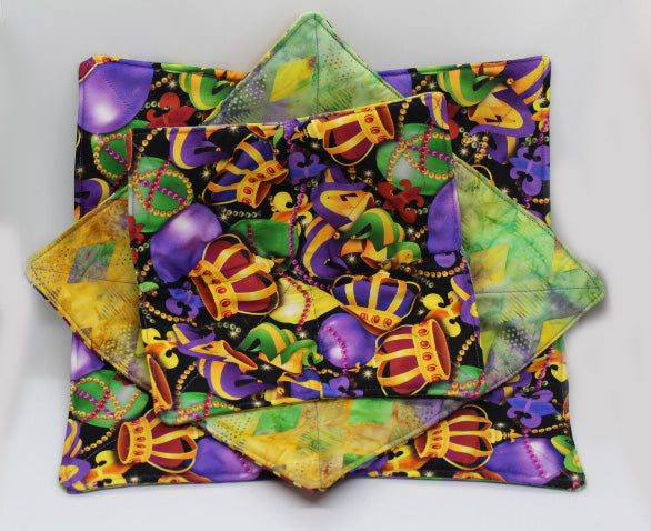 Madri Gras Ball Bowl & Plate Cozy Set
