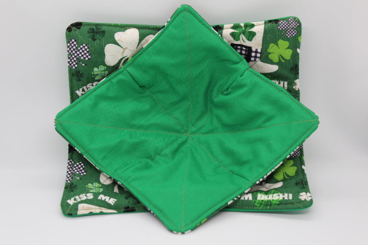 Kiss Me...I'm Irish Small & Large Bowl Cozy Set