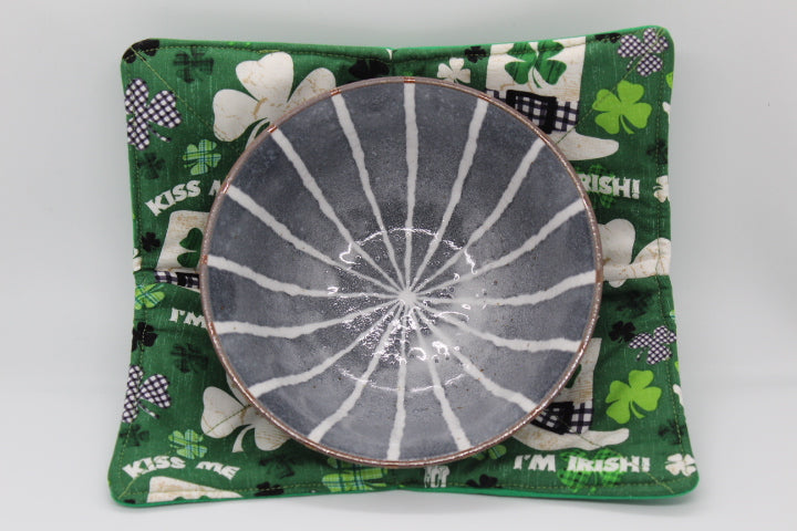 Kiss Me...I'm Irish Small & Large Bowl Cozy Set