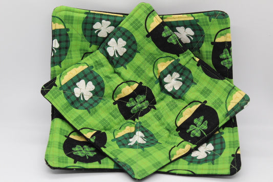 A Plaid Pot of Gold Small & Large Bowl Cozy Set