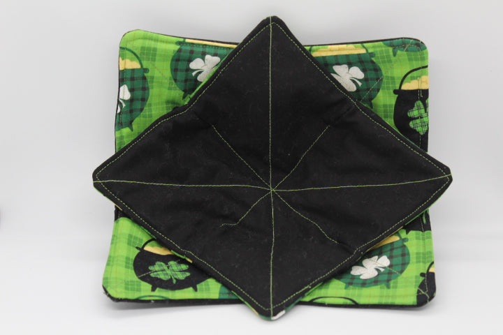 A Plaid Pot of Gold Small & Large Bowl Cozy Set