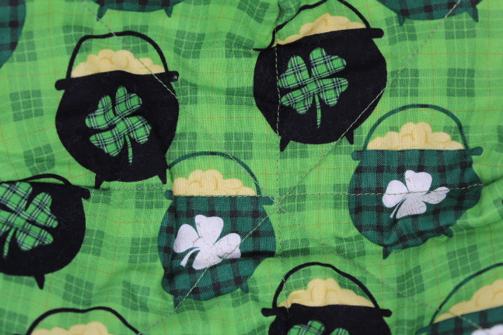 A Plaid Pot of Gold Small & Large Bowl Cozy Set
